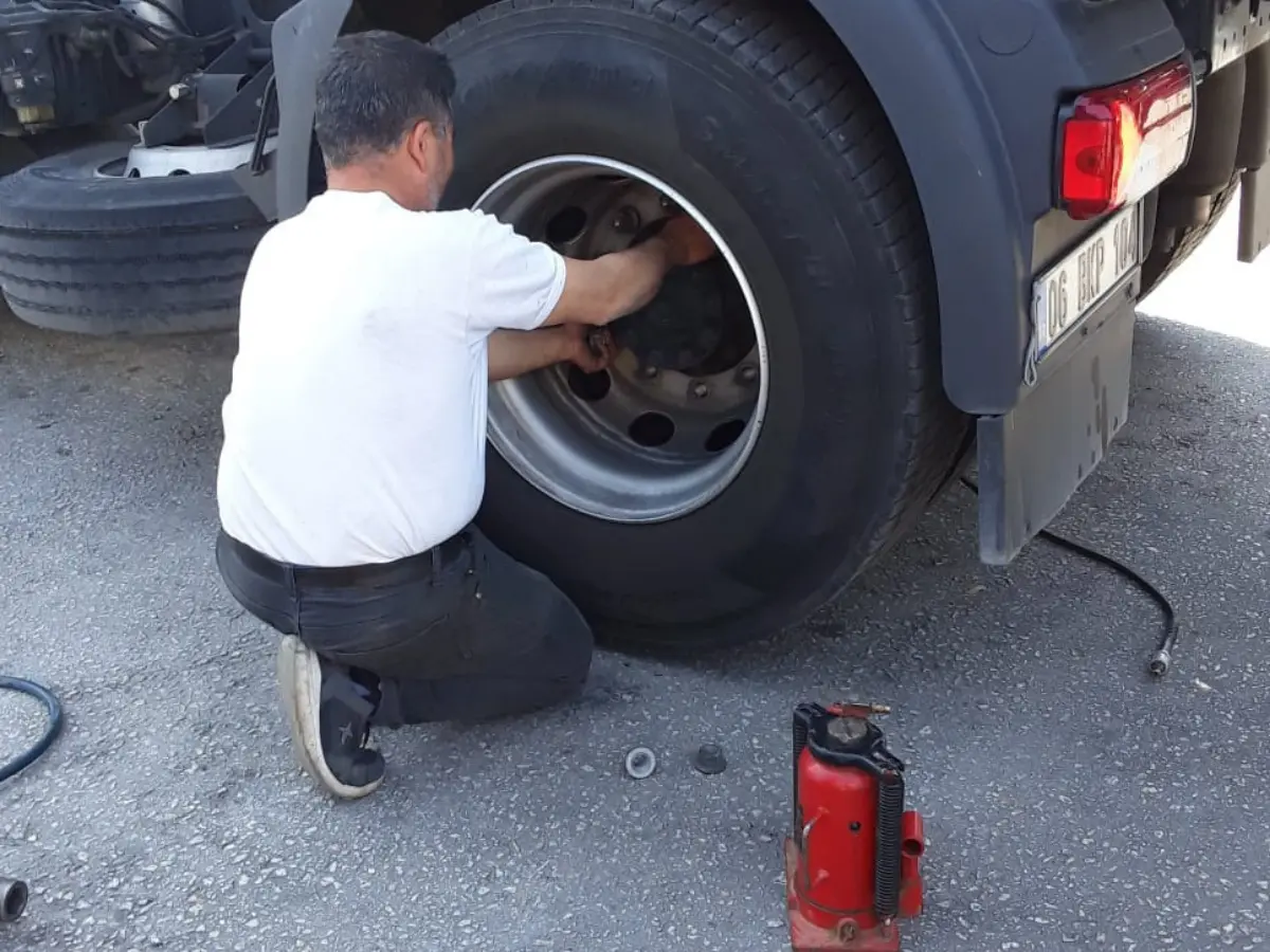 Çamaş Oto Lastikçi